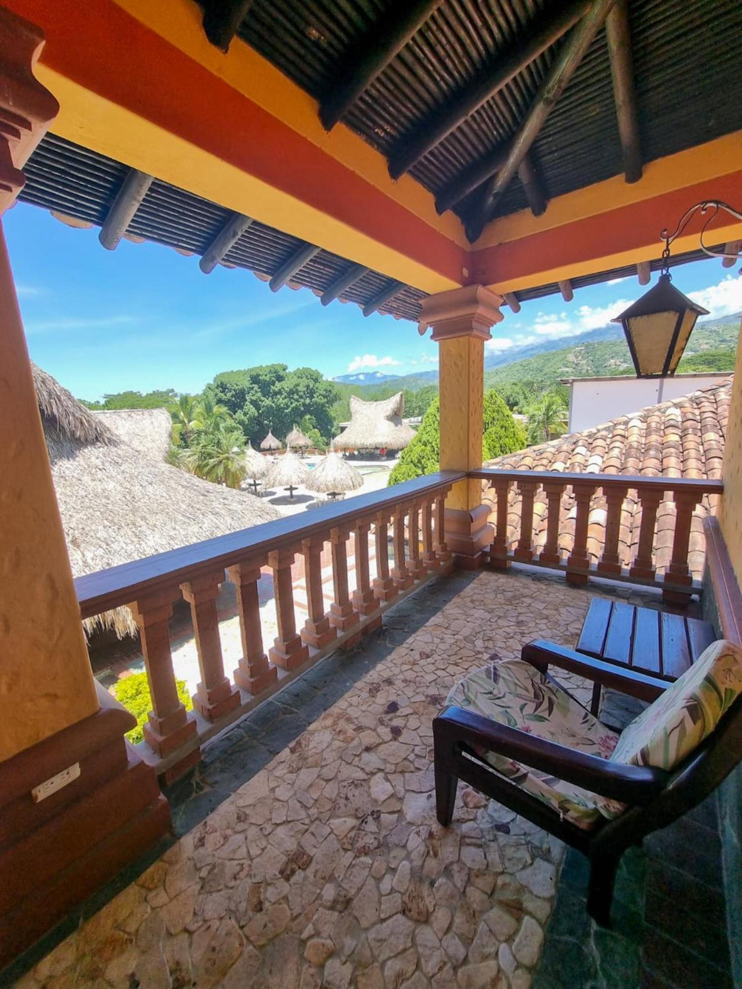 Hotel Porton Del Sol Santa Fe de Antioquia Buitenkant foto