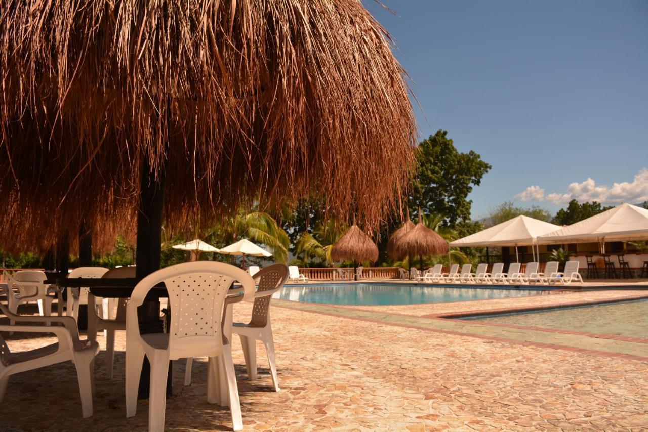 Hotel Porton Del Sol Santa Fe de Antioquia Buitenkant foto