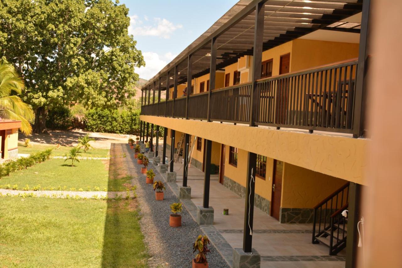 Hotel Porton Del Sol Santa Fe de Antioquia Buitenkant foto